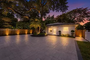 2750 NW 170th St, Miami Gardens, FL 33056 - Photo 1