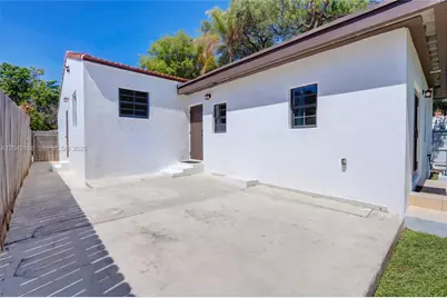 322 SW 18th Road, Miami, FL 33129 - Photo 22