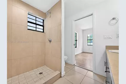 322 SW 18th Road, Miami, FL 33129 - Photo 12