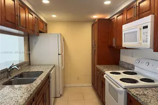 2795 NE 164th St, North Miami Beach, FL 33160 - Photo 6