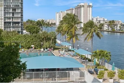 800 Parkview Dr #1018, Hallandale Beach, FL 33009 - Photo 32