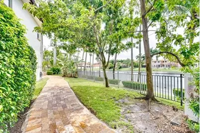 15763 NW 80th Ave, Miami Lakes, FL 33016 - Photo 62
