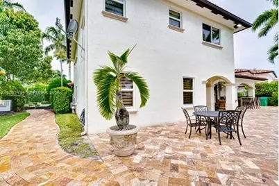 15763 NW 80th Ave, Miami Lakes, FL 33016 - Photo 64