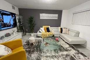 1029 NW 3rd St, Miami, FL 33128 - Photo 2