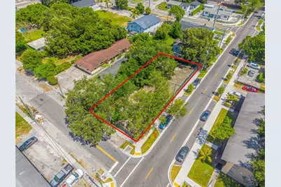 605 NW 65th St, Miami, FL 33150 - Photo 10