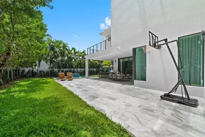 6814 NW 104th Ct, Doral, FL 33178 - Photo 46