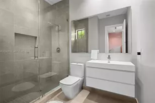 6814 NW 104th Ct, Doral, FL 33178 - Photo 30