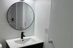 860 NE 78th St, Miami, FL 33138 - Photo 28