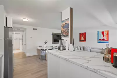 1614 West Ave #203, Miami Beach, FL 33139 - Photo 8