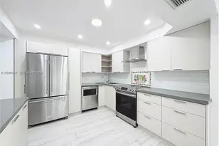 250 174th St, Sunny Isles Beach, FL 33160 - Photo 12