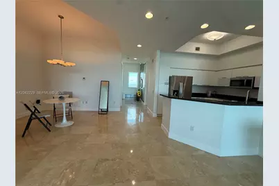 15051 Royal Oaks Ln #2601, North Miami, FL 33181 - Photo 2