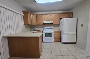 4717 NW 50th St, Tamarac, FL 33319 - Photo 4