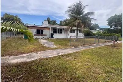 12515 SW 85th Ave Rd, Miami, FL 33156 - Photo 2