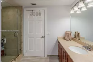 1300 Ponce De Leon Blvd, Coral Gables, FL 33134 - Photo 12
