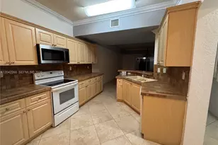 8810 W Flagler St, Miami, FL 33174 - Photo 24