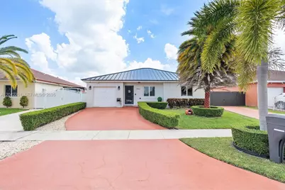 20917 SW 125th Ave Rd, Miami, FL 33177 - Photo 2
