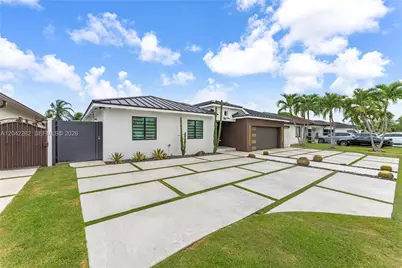 12772 SW 209th St, Miami, FL 33177 - Photo 2