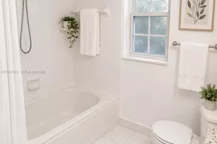 11177 SW 8th St, Pembroke Pines, FL 33025 - Photo 12