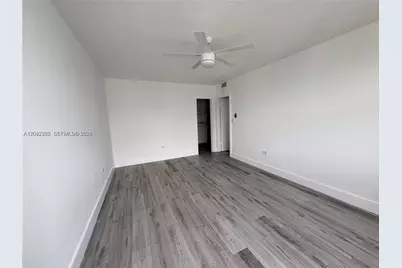 7545 E Treasure Dr #9H, North Bay Village, FL 33141 - Photo 28