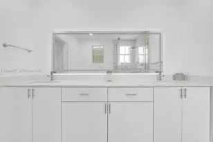 5570 NW 107th Ave, Doral, FL 33178 - Photo 28