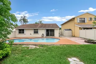 681 Thornridge Ave, Davie, FL 33325 - Photo 2