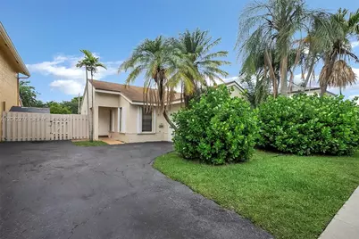 681 Thornridge Ave, Davie, FL 33325 - Photo 36