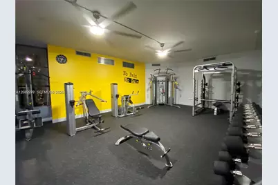 1000 Parkview Dr #726, Hallandale Beach, FL 33009 - Photo 20