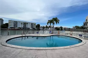 1185 Marseille Dr, Miami Beach, FL 33141 - Photo 8