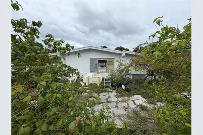 16225 NE 2nd Ave, Miami, FL 33162 - Photo 4
