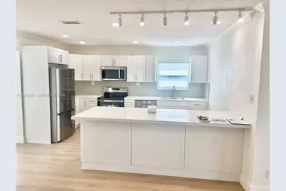 9602 NW 80th Pl, Tamarac, FL 33321 - Photo 6