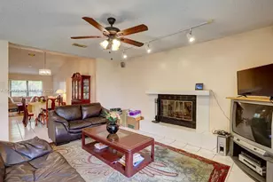 1925 SE Floresta Dr, Port Saint Lucie, FL 34983 - Photo 12