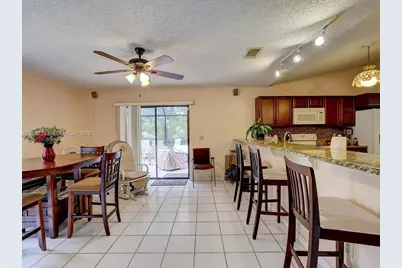 1925 SE Floresta Dr, Port Saint Lucie, FL 34983 - Photo 8