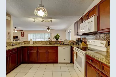 1925 SE Floresta Dr, Port Saint Lucie, FL 34983 - Photo 10