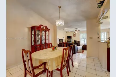 1925 SE Floresta Dr, Port Saint Lucie, FL 34983 - Photo 6