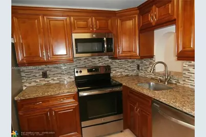 7830 NW 33rd St #206, Davie, FL 33024 - Photo 4