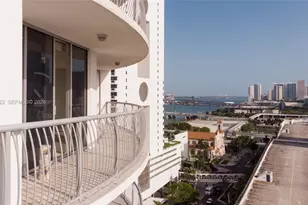 1750 N Bayshore Dr, Miami, FL 33132 - Photo 2