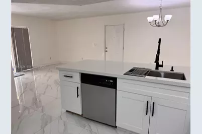 18830 NW 57th Ave #106, Hialeah, FL 33015 - Photo 4