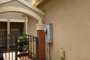 4309 Vineyard Cir, Weston, FL 33332 - Photo 6