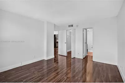 250 Jacaranda Dr #411, Plantation, FL 33324 - Photo 20