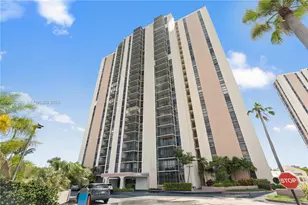 20301 W Country Club Dr, Aventura, FL 33180 - Photo 32