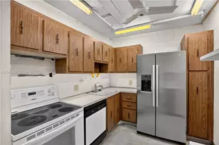 20301 W Country Club Dr, Aventura, FL 33180 - Photo 26