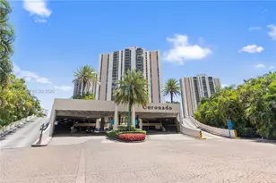 20301 W Country Club Dr, Aventura, FL 33180 - Photo 34