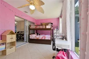 8350 NW 27th Pl, Sunrise, FL 33322 - Photo 18