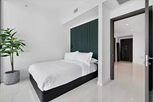 20 NE 11th St, Miami, FL 33132 - Photo 18