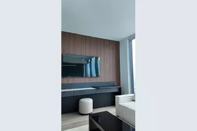 20 NE 11th St #PH05, Miami, FL 33132 - Photo 12