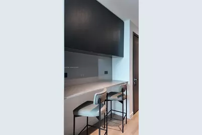 20 NE 11th St #PH05, Miami, FL 33132 - Photo 14