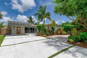 1521 SW 5th Ct, Fort Lauderdale, FL 33312 - Photo 2