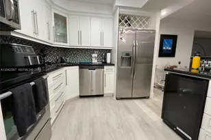 2333 Brickell Ave, Miami, FL 33129 - Photo 2