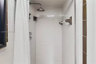 121 NE 18th St, Homestead, FL 33030 - Photo 50