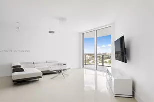 17301 Biscayne Blvd, North Miami Beach, FL 33160 - Photo 14